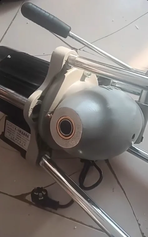 Профессиональный водонепроницаемый очиститель канализации K-75 - Мощный электрический инструмент для прочистки засоров
Профессиональный водонепроницаемый очиститель канализации K-75 - Мощный электрический инструмент для прочистки засоров