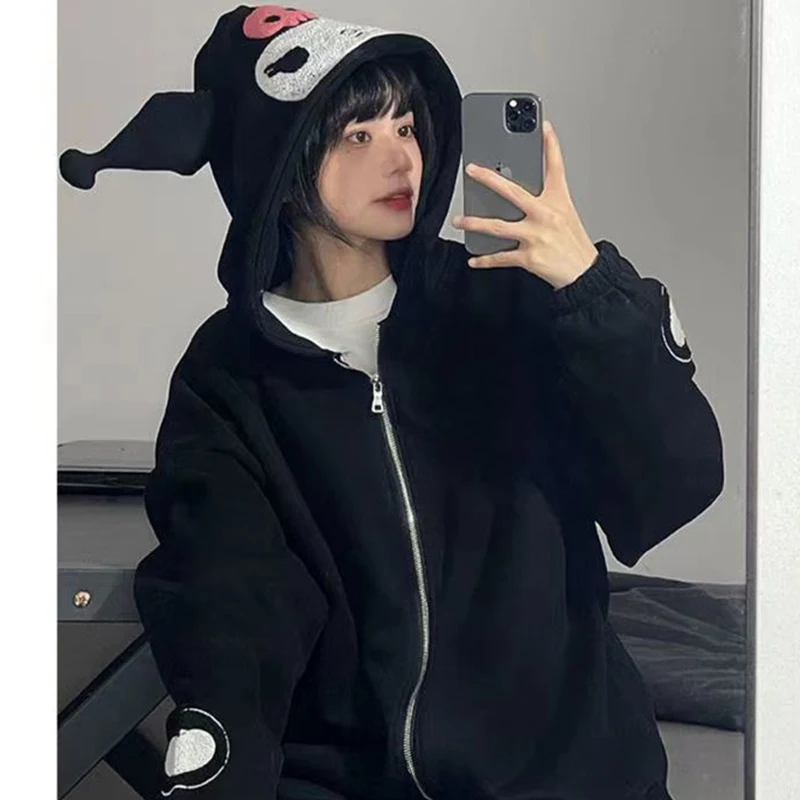 Толстовка Sanrios Kuromi на молнии с капюшоном, Милый хлопковый свитшот с мультяшным рисунком аниме, повседневный трендовый Топ для девушек, Осень-зима
Толстовка Sanrios Kuromi на молнии с капюшоном, Милый хлопковый свитшот с мультяшным рисунком аниме, повседневный трендовый Топ для девушек, Осень-зима