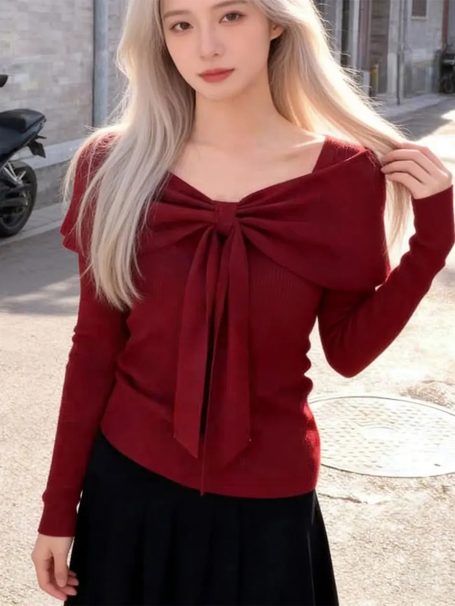 Christmas Atmosphere Knot Red Knitted Top Women's Autumn Winter Slim Fit Inner Wear Base Shirt Fashionable Design
Christmas Atmosphere Knot Red Knitted Top Women's Autumn Winter Slim Fit Inner Wear Base Shirt Fashionable Design