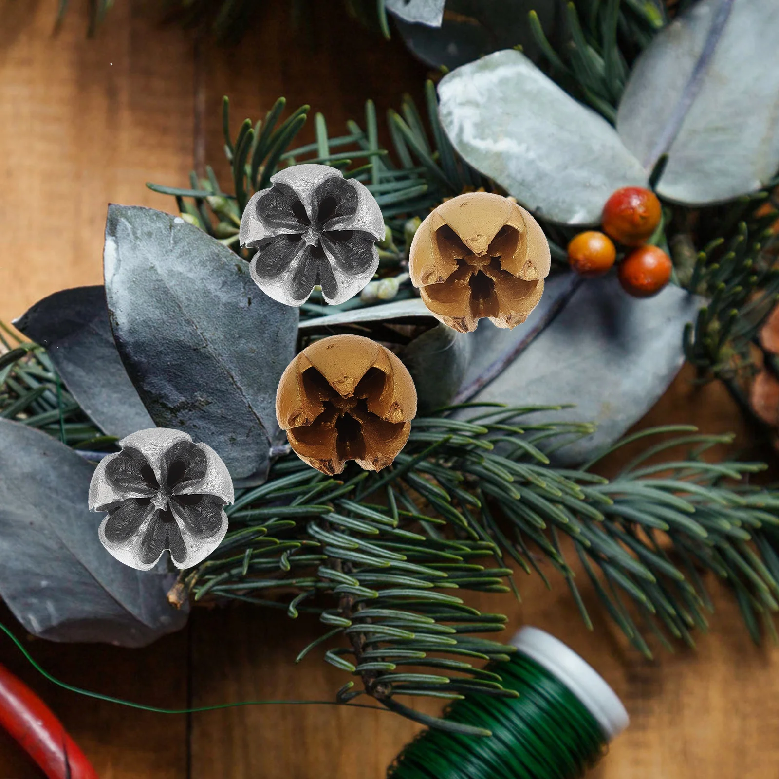 35 Pcs Christmas Wreath Decoration Dried Eucalyptus Fruits Reusable Smooth DIY naments Xmas Tree Hanging Photo Prop
35 Pcs Christmas Wreath Decoration Dried Eucalyptus Fruits Reusable Smooth DIY naments Xmas Tree Hanging Photo Prop