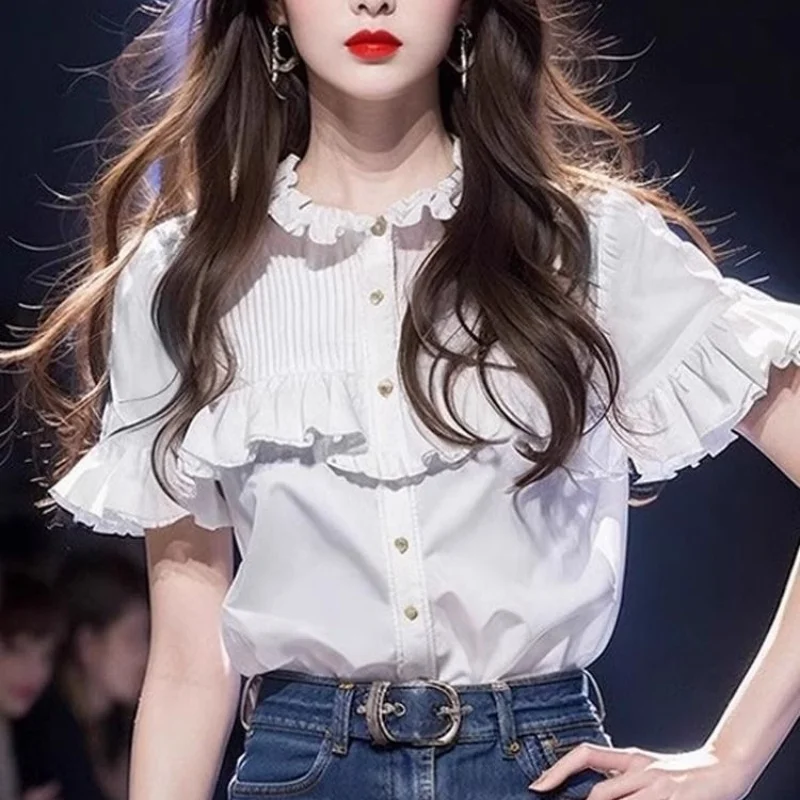 Summer New Patchwork Ruffles Stand Collar Short Sleeve Solid Color High Quality Women's Wear Single Breasted White Shirt
Summer New Patchwork Ruffles Stand Collar Short Sleeve Solid Color High Quality Women's Wear Single Breasted White Shirt