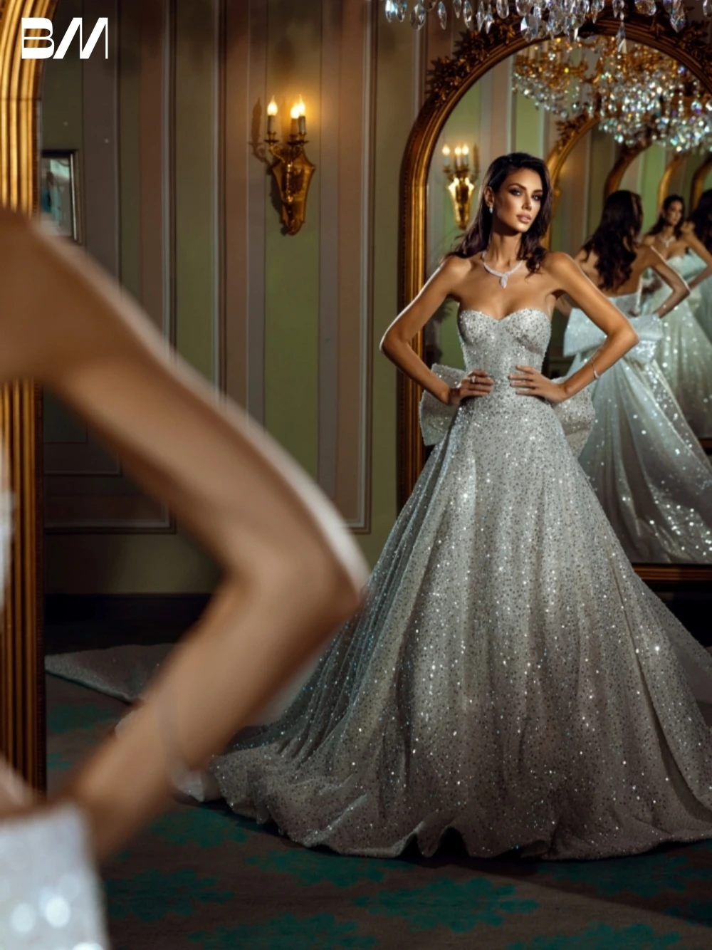 Elegant Sweetheart Neck Wedding Dresses Classic Bow A-line Bridal Gown Shiny Floor-length Bride Dresses Vestidos De Novia
Elegant Sweetheart Neck Wedding Dresses Classic Bow A-line Bridal Gown Shiny Floor-length Bride Dresses Vestidos De Novia