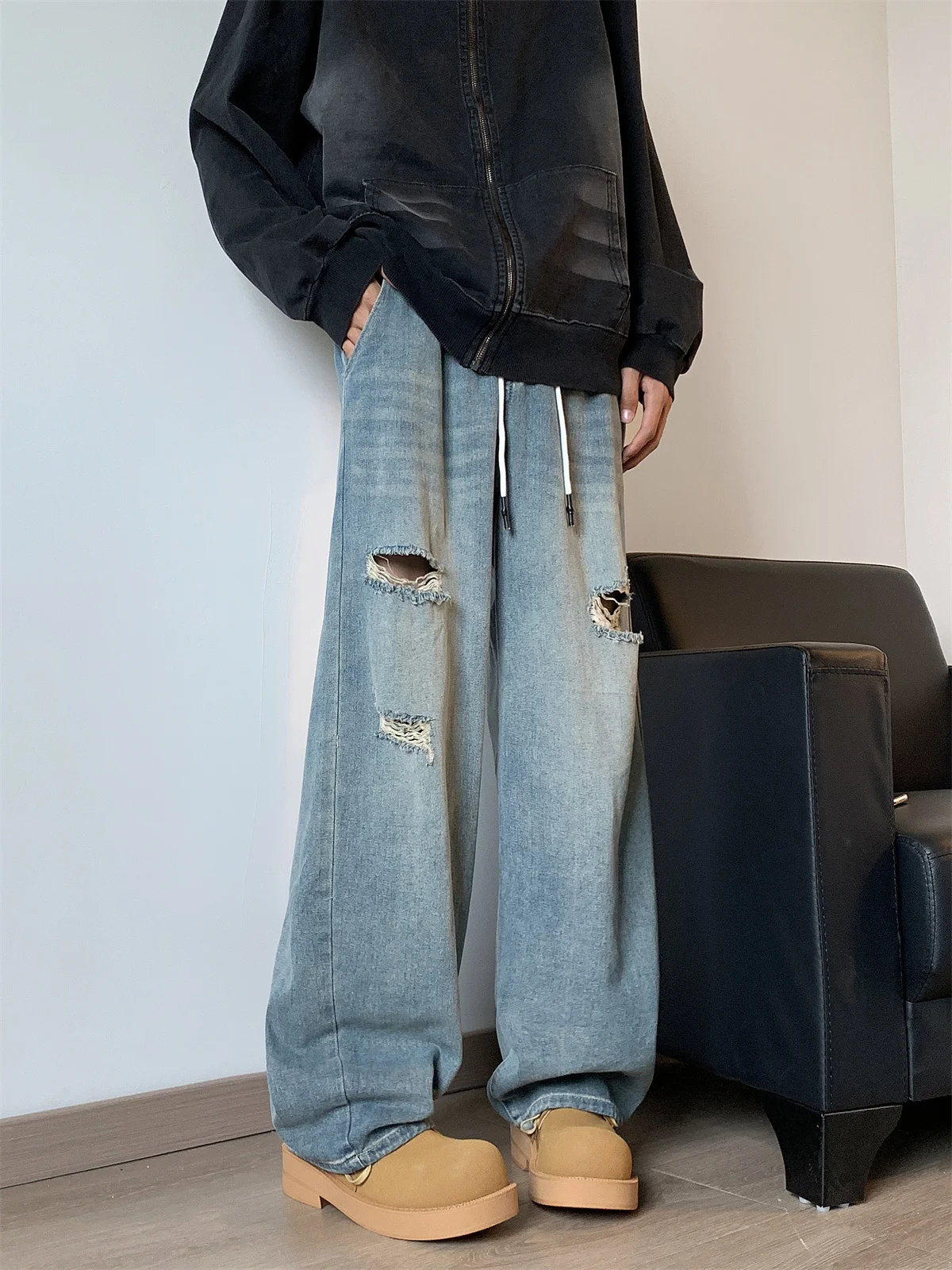 Summer Thin Men's Jeans Low Waist Water Washed Casual Loose Straight Leg Pants Torn Hole Drawstring Street Style Jeans
Summer Thin Men's Jeans Low Waist Water Washed Casual Loose Straight Leg Pants Torn Hole Drawstring Street Style Jeans