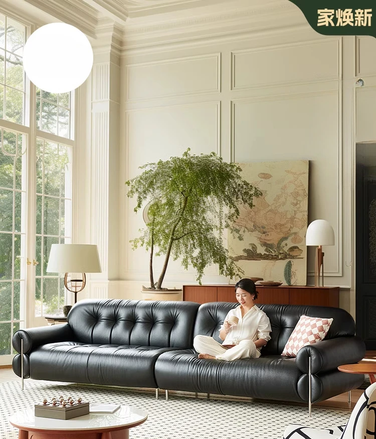 French retro style high-footed cloud sofa living room Italian style first layer cowhide sofa straight row black sofa
French retro style high-footed cloud sofa living room Italian style first layer cowhide sofa straight row black sofa