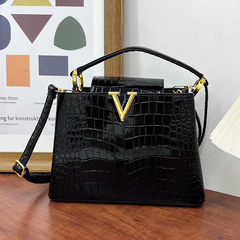 The New Luxury Brand Design To Create A High-end High-capacity Women's Bag Fashion Commuter Crossbody Bag
The New Luxury Brand Design To Create A High-end High-capacity Women's Bag Fashion Commuter Crossbody Bag