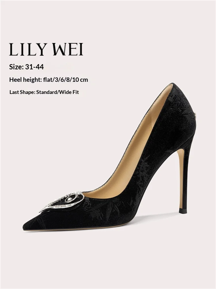 Autumn pointed print cloth rhinestone buckle flat shoes banquet large size small size thin high heel wide version women's shoes
Autumn pointed print cloth rhinestone buckle flat shoes banquet large size small size thin high heel wide version women's shoes