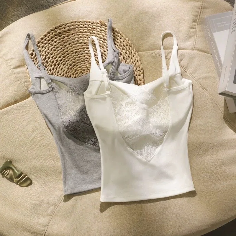 2026 New Women Lace Patchwork Backless Cami Top With Fixed Pads Slim Fitting Sleeveless Camisole Comfortable Inner Wear Stylish
2026 New Women Lace Patchwork Backless Cami Top With Fixed Pads Slim Fitting Sleeveless Camisole Comfortable Inner Wear Stylish
