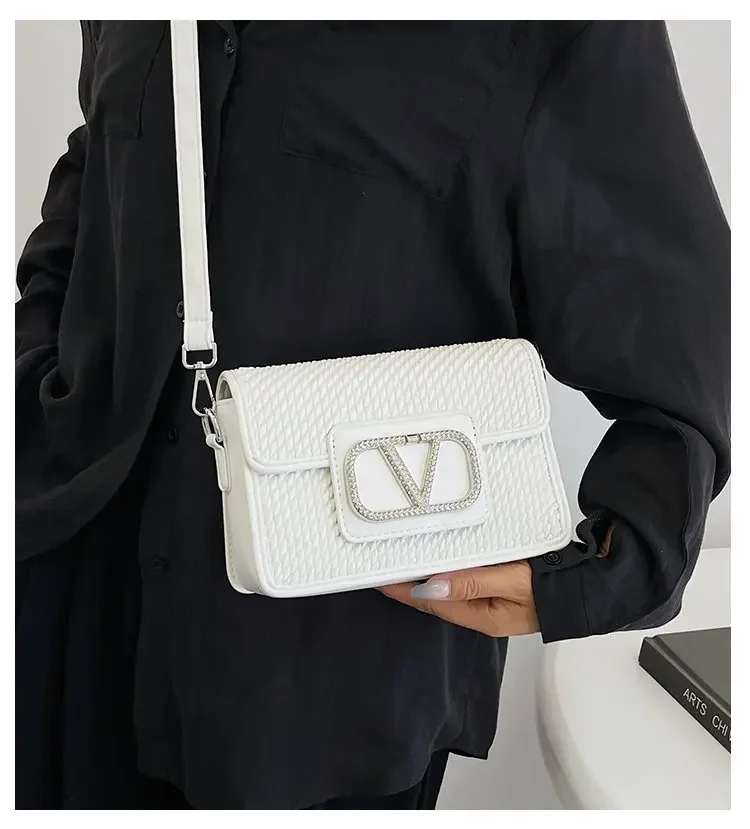 Anti - Theft Magnetic Closure Women's PU Crossbody Bag - Small Square Shoulder Style for Travel, Work & Casual
Anti - Theft Magnetic Closure Women's PU Crossbody Bag - Small Square Shoulder Style for Travel, Work & Casual
