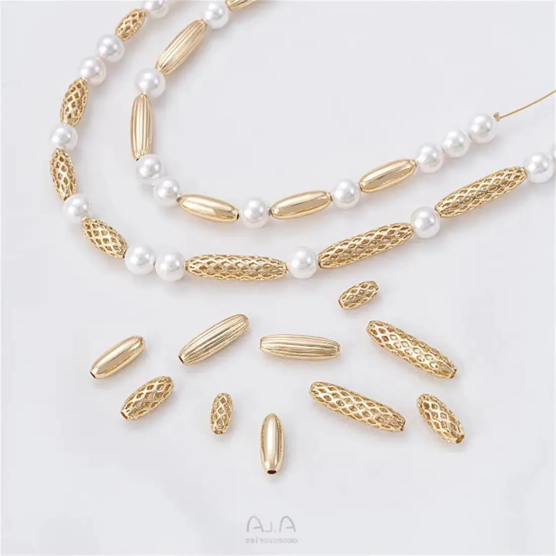 14K Gold Retro Hollow Oval Long Beads Handmade Earrings Diy Bracelet Necklace Accessories C373
14K Gold Retro Hollow Oval Long Beads Handmade Earrings Diy Bracelet Necklace Accessories C373