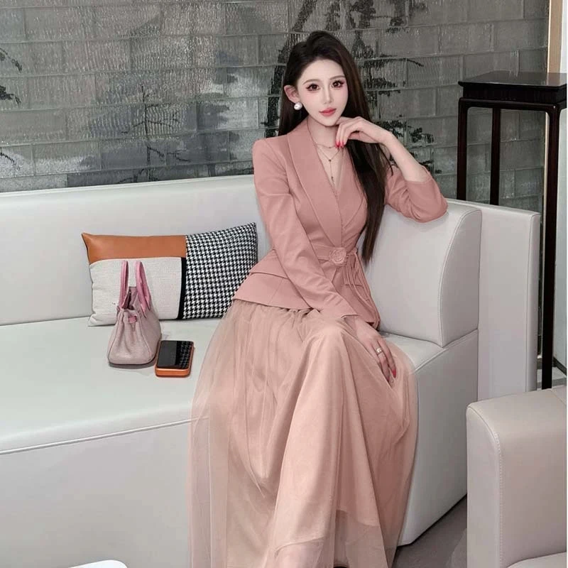 Women's Gentle Style Suit Top Waist-Cinching Mesh Long Skirt Set Spring 2026 Business Casual Lightweight Polyester Fiber
Women's Gentle Style Suit Top Waist-Cinching Mesh Long Skirt Set Spring 2026 Business Casual Lightweight Polyester Fiber