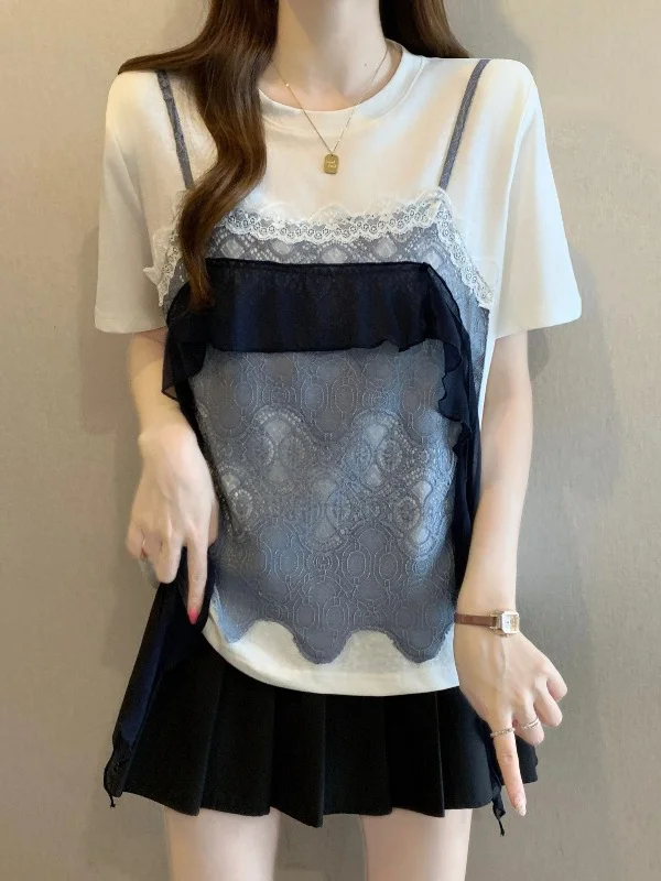 Chic Lace Hook Flower Hollow out Short Sleeve T-Shirt Women's Summer New plus Size Big MM Fake Two-Piece Top Korean Style Com...
Chic Lace Hook Flower Hollow out Short Sleeve T-Shirt Women's Summer New plus Size Big MM Fake Two-Piece Top Korean Style Com...