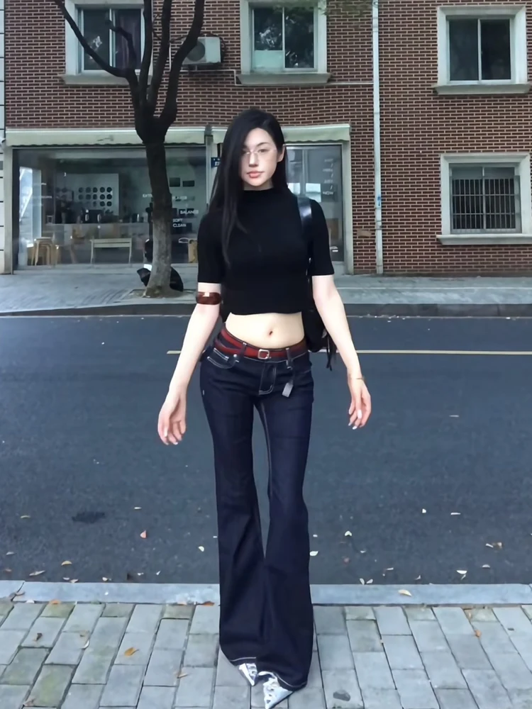 Slim Fit Low Waist Bell Bot Jeans Deep Blue Micro Flare Denim Pants Silk mid Sve T-irt for Trendy Women Autumn Faion
Slim Fit Low Waist Bell Bot Jeans Deep Blue Micro Flare Denim Pants Silk mid Sve T-irt for Trendy Women Autumn Faion