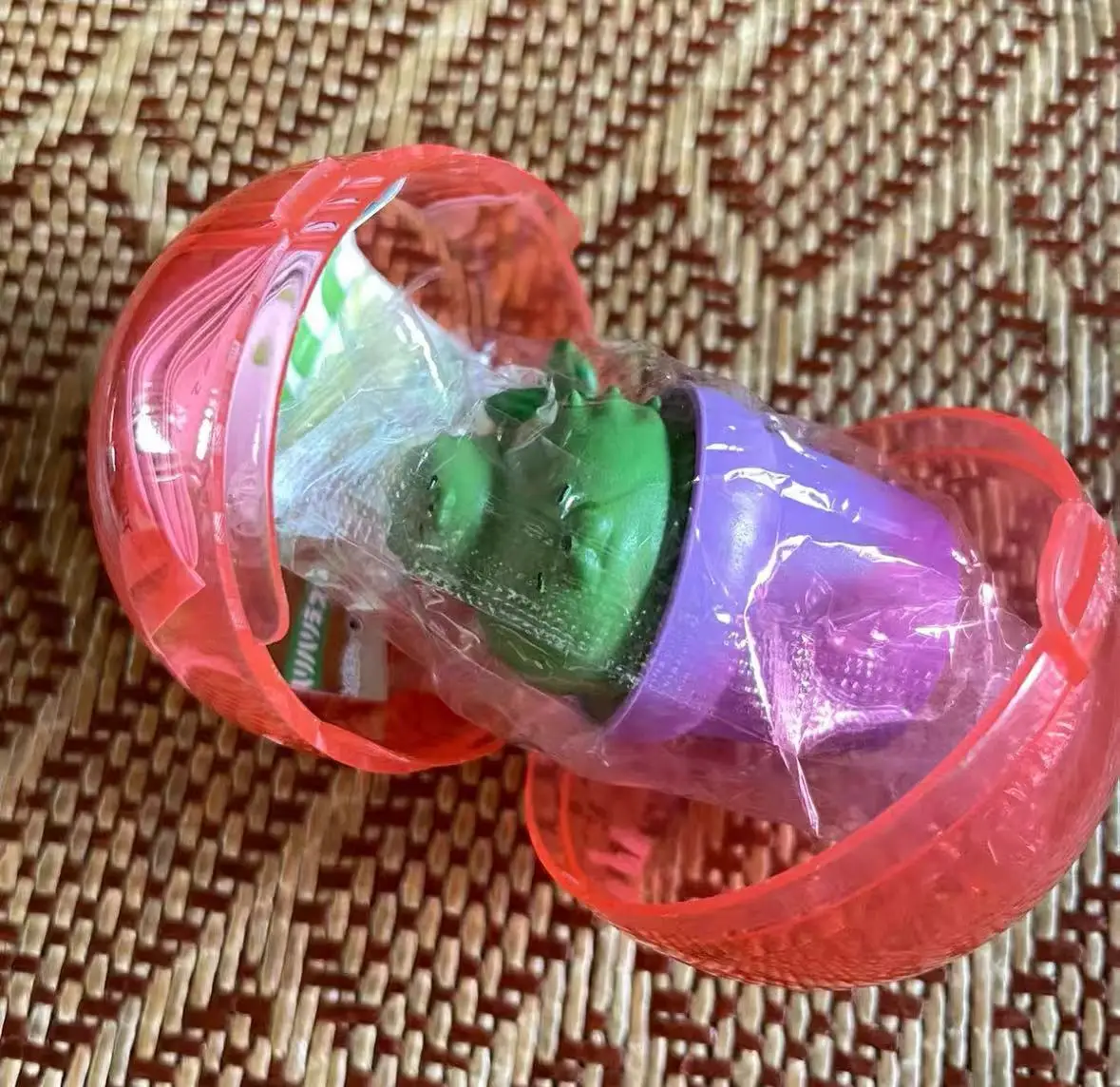 YELL Gachapon Capsule Toy Miniature Cute Garden Eel Hedgehog Seal Penguins Moles Cactus Animal Flocking Ornament Boy Girls Gifts
YELL Gachapon Capsule Toy Miniature Cute Garden Eel Hedgehog Seal Penguins Moles Cactus Animal Flocking Ornament Boy Girls Gifts