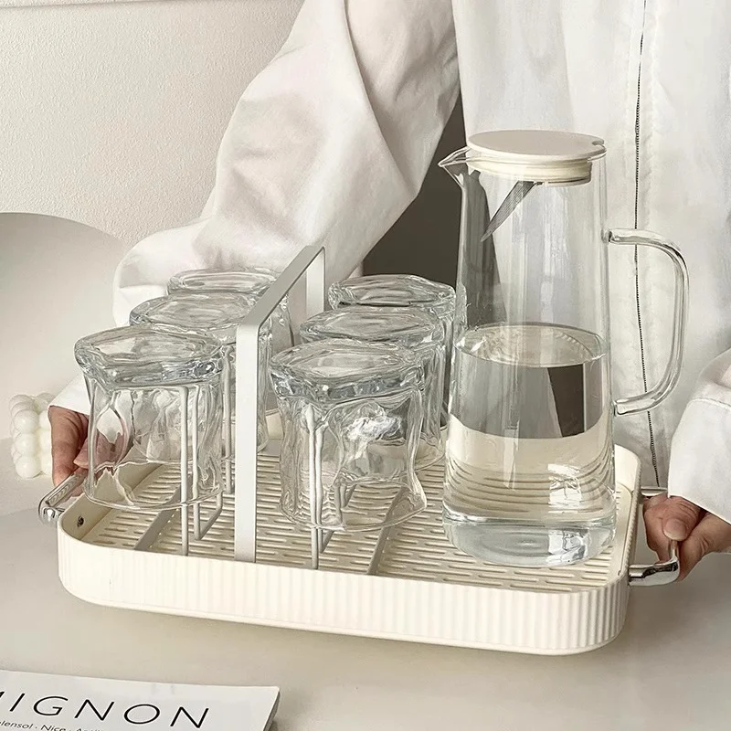 Simple modern family living room hospitality kettle beverage drinking cup set
Simple modern family living room hospitality kettle beverage drinking cup set