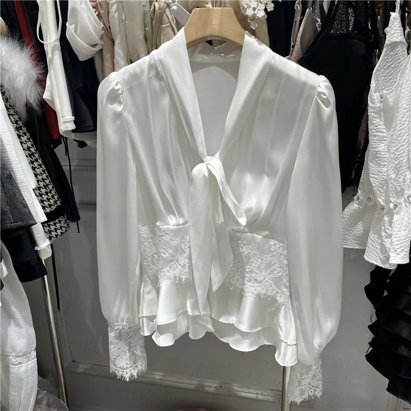 Sweet Lace Panel Long Sleeve Shirt Women's V-neck Bow Tie Satin Waist Cinched Elegant Top Summer New Style Fashion Ladies' Cl...
Sweet Lace Panel Long Sleeve Shirt Women's V-neck Bow Tie Satin Waist Cinched Elegant Top Summer New Style Fashion Ladies' Cl...