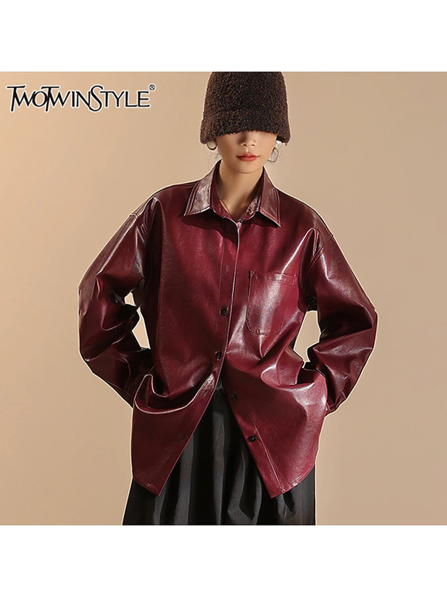 TWOTWINSTYLE Solid PU Outerwear For Women Lapel Long Sleeve Spliced Pocket Streetwear Casual Shirt Coats Female Fashion Style
TWOTWINSTYLE Solid PU Outerwear For Women Lapel Long Sleeve Spliced Pocket Streetwear Casual Shirt Coats Female Fashion Style