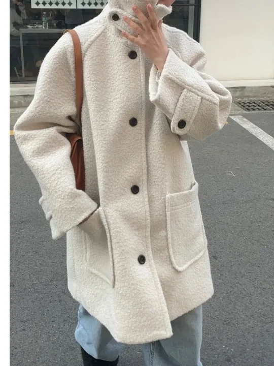Winter Thiened Woolen Coat Women's Chic Stand Collar Warm Cotton Lined Circle Weave Outerwear Long Sve Mid-Length Coat
Winter Thiened Woolen Coat Women's Chic Stand Collar Warm Cotton Lined Circle Weave Outerwear Long Sve Mid-Length Coat