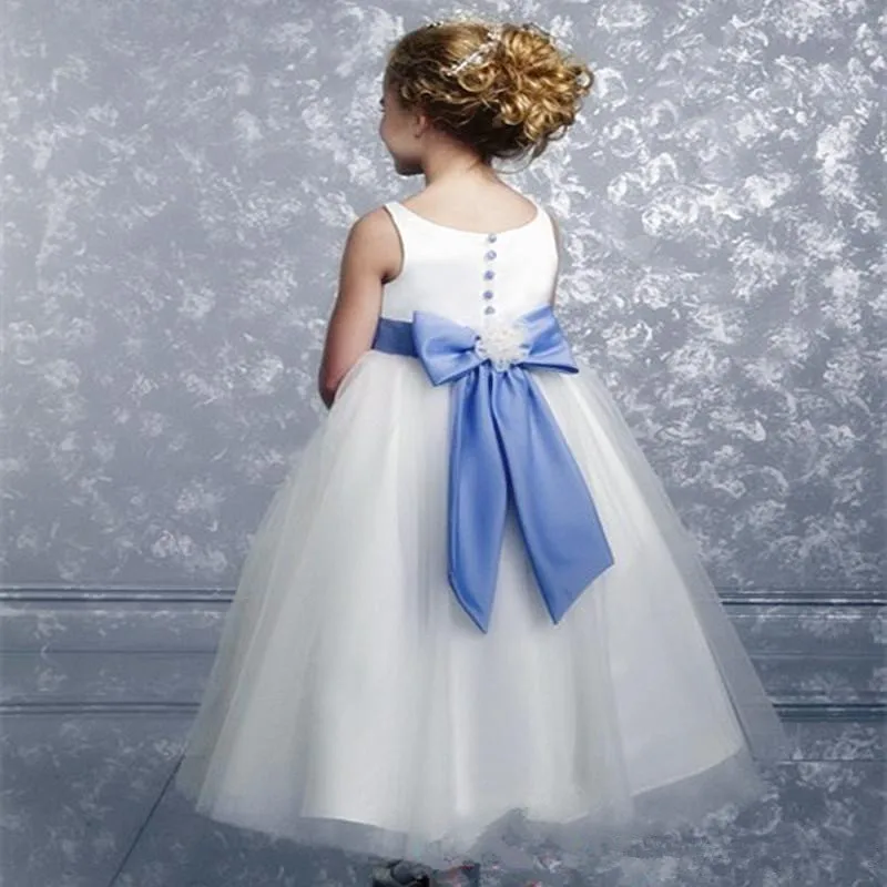 Flower Girls Dresses 2023 Short SLeeves A-Line Puffy Kids Wedding Party Dress Tulle O-Neck Zipper Long Girl Princess Gowns
Flower Girls Dresses 2023 Short SLeeves A-Line Puffy Kids Wedding Party Dress Tulle O-Neck Zipper Long Girl Princess Gowns
