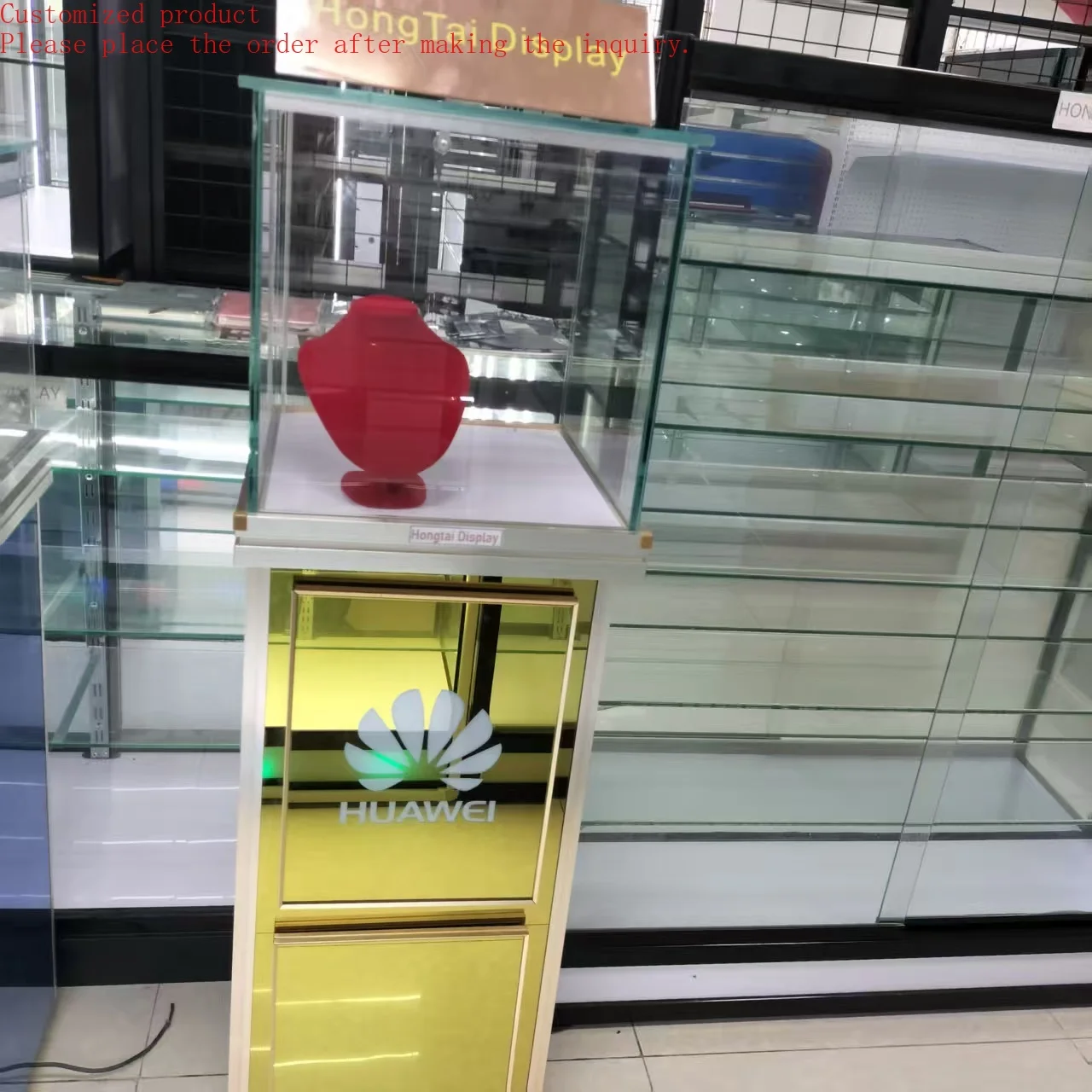 Custom.Modern Jewelry Showcase Fashion Luxury Glass Display Cabinet Elegant Design for Showcase Counter
Custom.Modern Jewelry Showcase Fashion Luxury Glass Display Cabinet Elegant Design for Showcase Counter
