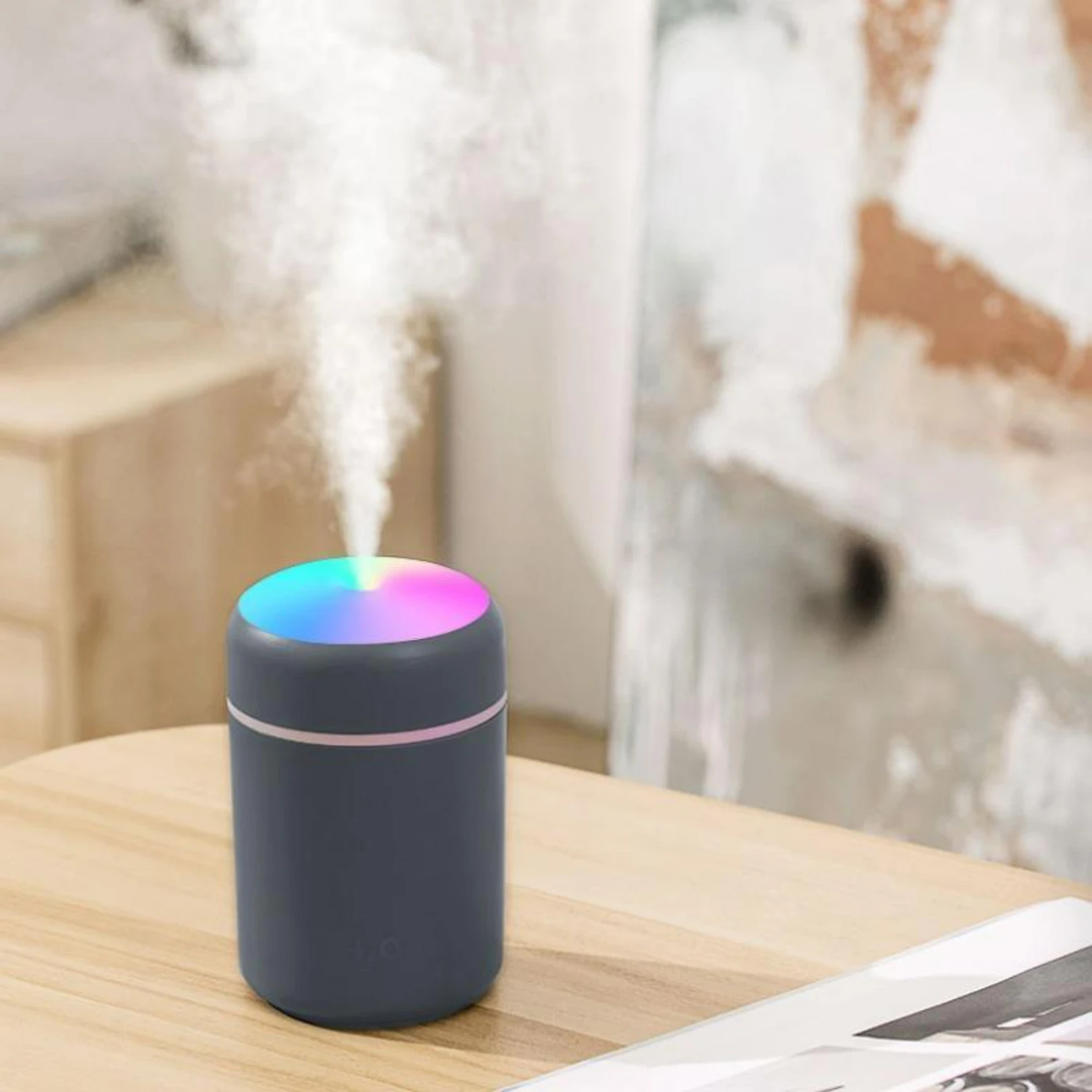 Colorful Portable Mini Desktop USB Powered Humidifier with 300ml Capacity for Car, Bedroom, and Office - Multi-functional Light
Colorful Portable Mini Desktop USB Powered Humidifier with 300ml Capacity for Car, Bedroom, and Office - Multi-functional Light