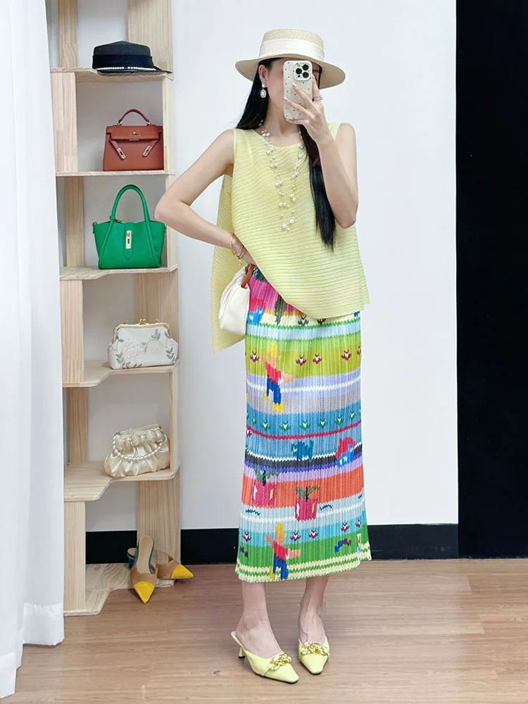 Женская модная плиссированная юбка миди с высокой талией, разрезом и А-образным силуэтом, летняя, из полиэстера, для повседневной носки, простая, А-образная
Женская модная плиссированная юбка миди с высокой талией, разрезом и А-образным силуэтом, летняя, из полиэстера, для повседневной носки, простая, А-образная