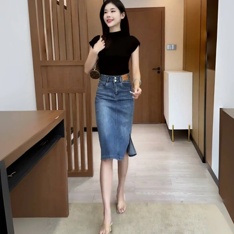 Retro High Waist A-Line Denim Skirt Women's Short Sleeve T-Shirt Fashionable Two-Piece Set Spring Summer New Arrival
Retro High Waist A-Line Denim Skirt Women's Short Sleeve T-Shirt Fashionable Two-Piece Set Spring Summer New Arrival