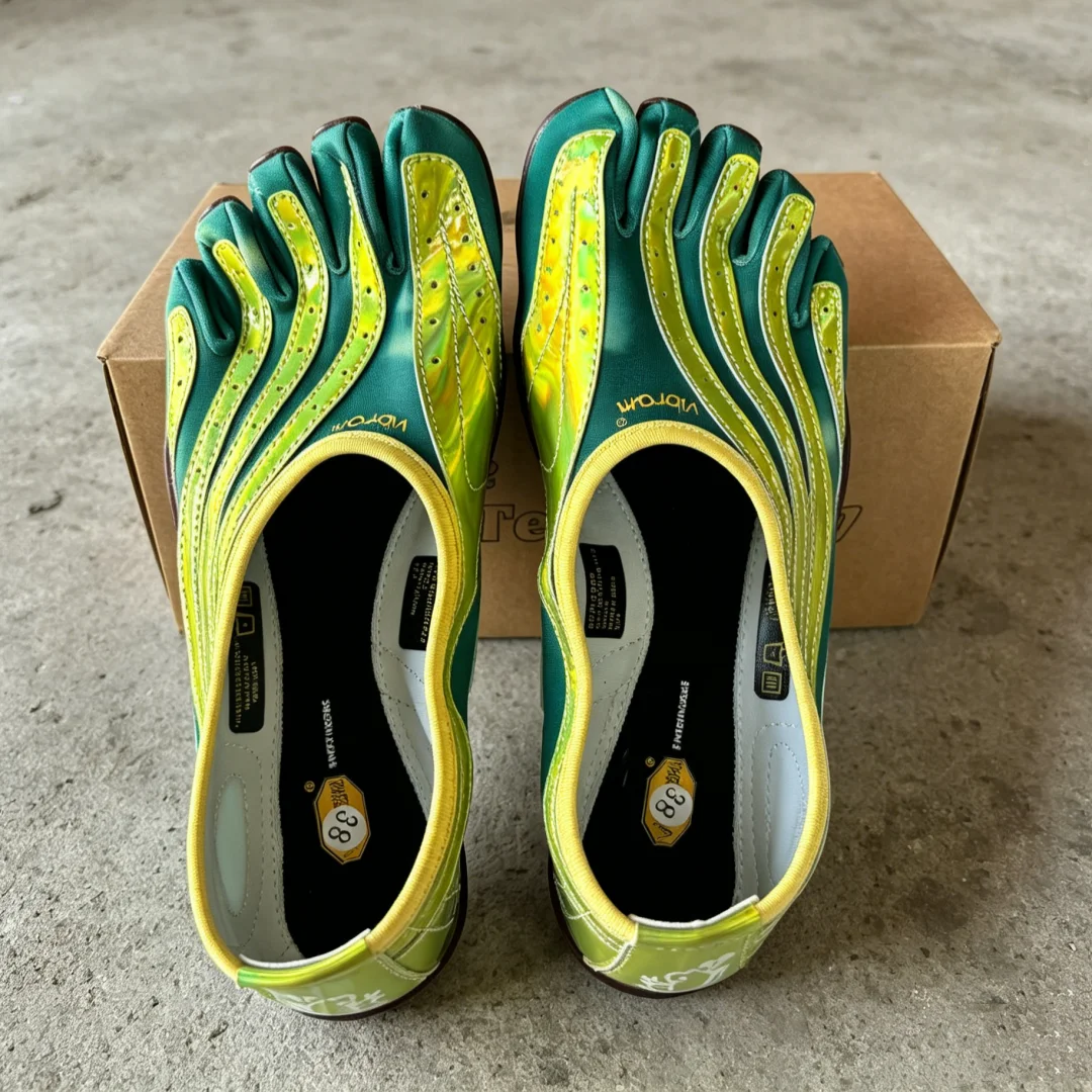 Luxury Brand Vibram FiveFingers Summer Five-Toe Sandals Women's Dance Shoes Outdoor Non-slip Walking Shoes Indoor Training Shoes
Luxury Brand Vibram FiveFingers Summer Five-Toe Sandals Women's Dance Shoes Outdoor Non-slip Walking Shoes Indoor Training Shoes
