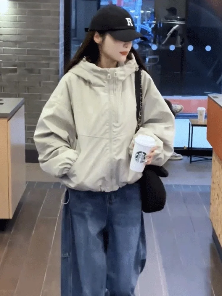 Женское пальто Thiened Jaet с капюшоном, осень-зима, новое повседневное хлопковое пальто из полиэфирного волокна, длинное све, застежка-молния 
Женское пальто Thiened Jaet с капюшоном, осень-зима, новое повседневное хлопковое пальто из полиэфирного волокна, длинное све, застежка-молния