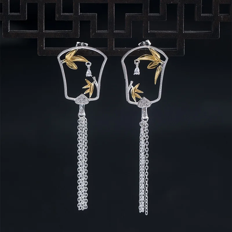 Серебряные серьги ручной работы S925, серьги с китайской оконной решеткой из бамбукового листа, классические серьги с кисточками и серьги-гвоздики с веером
Серебряные серьги ручной работы S925, серьги с китайской оконной решеткой из бамбукового листа, классические серьги с кисточками и серьги-гвоздики с веером