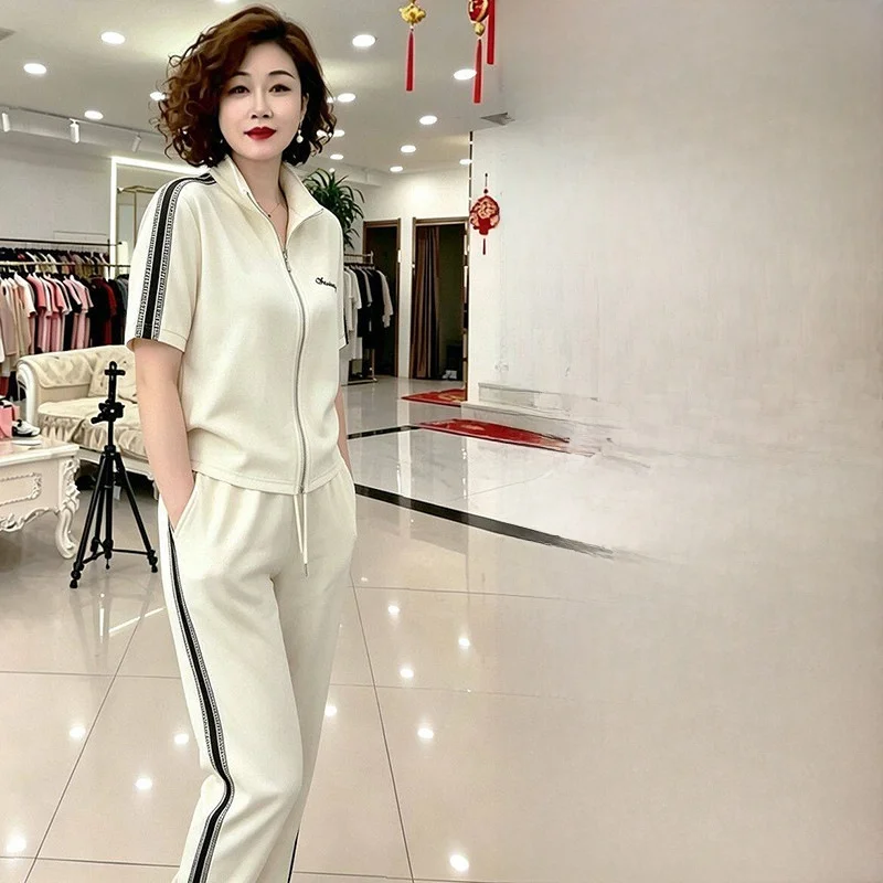 Fashionable Casual Sportswear Set Women's Summer 2026 Thin Short Sleeve Open Cardigan Sweatshirt Two-Piece Set Youthful Looking
Fashionable Casual Sportswear Set Women's Summer 2026 Thin Short Sleeve Open Cardigan Sweatshirt Two-Piece Set Youthful Looking