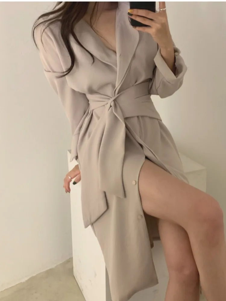 Chic Long Sleeve Shirt Dress Belted Waist Slimming Midi Single Buttoned Tie Neck Casual Workwear for Women in Their 20s to 40s
Chic Long Sleeve Shirt Dress Belted Waist Slimming Midi Single Buttoned Tie Neck Casual Workwear for Women in Their 20s to 40s