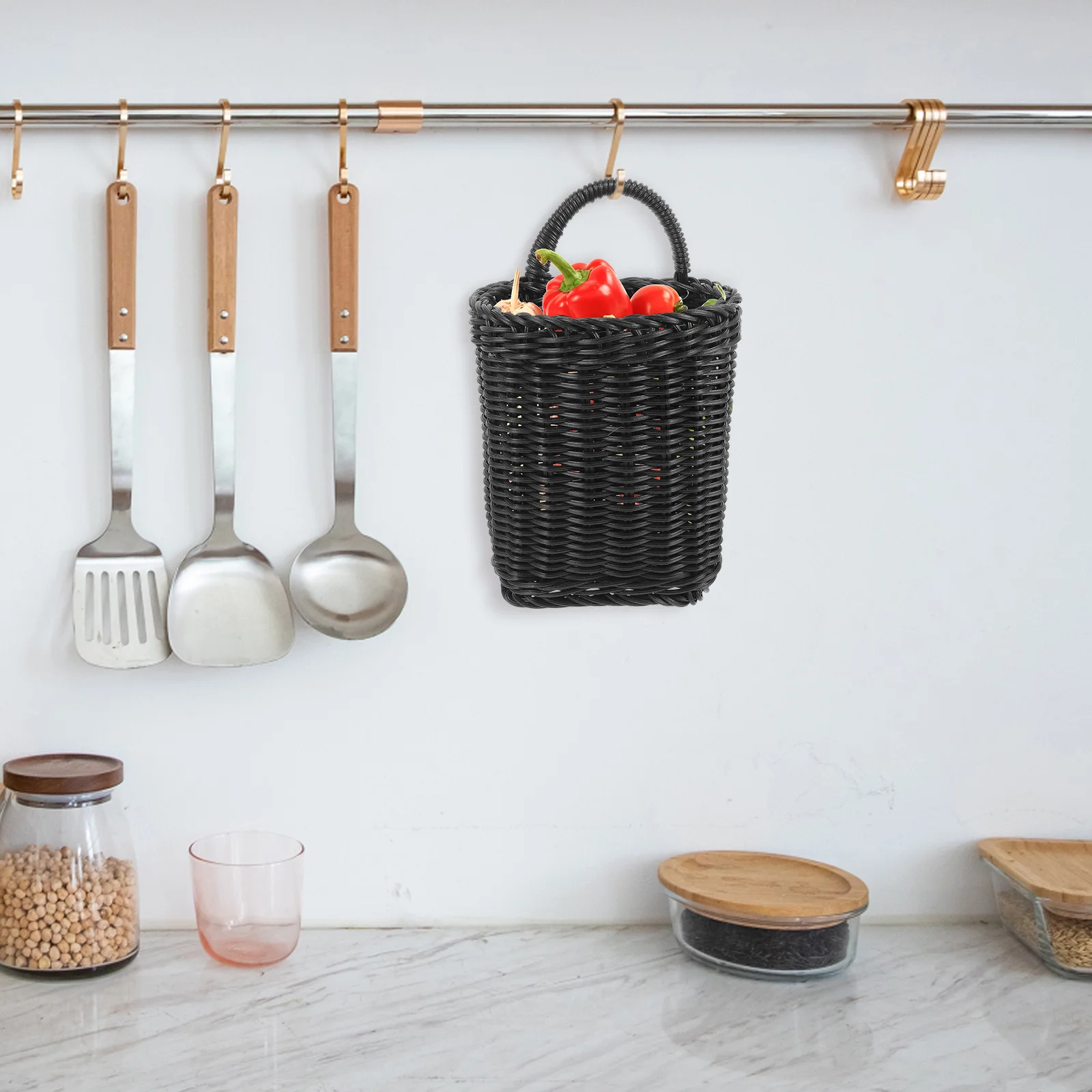 Rattan Wall Hanging Basket for Dried Flowers Storage Woven Door Organizer with Handle Decorative Corner Fruit Vegetable Basket
Rattan Wall Hanging Basket for Dried Flowers Storage Woven Door Organizer with Handle Decorative Corner Fruit Vegetable Basket