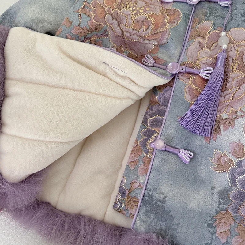 Girls' Chinese Style Jacket with Fleece and Flared Pants Set for Winter2025New Chinese Style Button Vest Thickened Two-Piece Set
Girls' Chinese Style Jacket with Fleece and Flared Pants Set for Winter2025New Chinese Style Button Vest Thickened Two-Piece Set