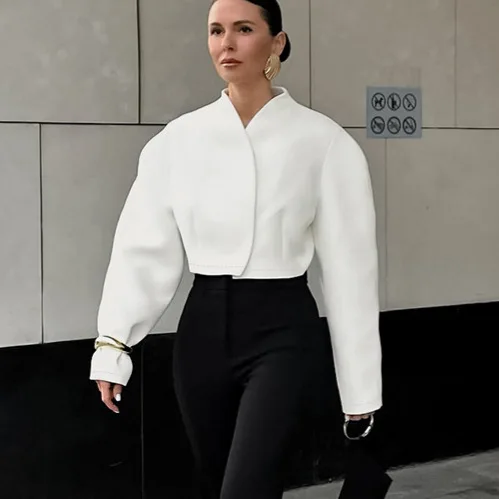 2026 Spring New Women Streetwear Coat White Stand Collar Short Jacket Lady Elegant Full Sleeve Hidden Button Cropped Coat
2026 Spring New Women Streetwear Coat White Stand Collar Short Jacket Lady Elegant Full Sleeve Hidden Button Cropped Coat