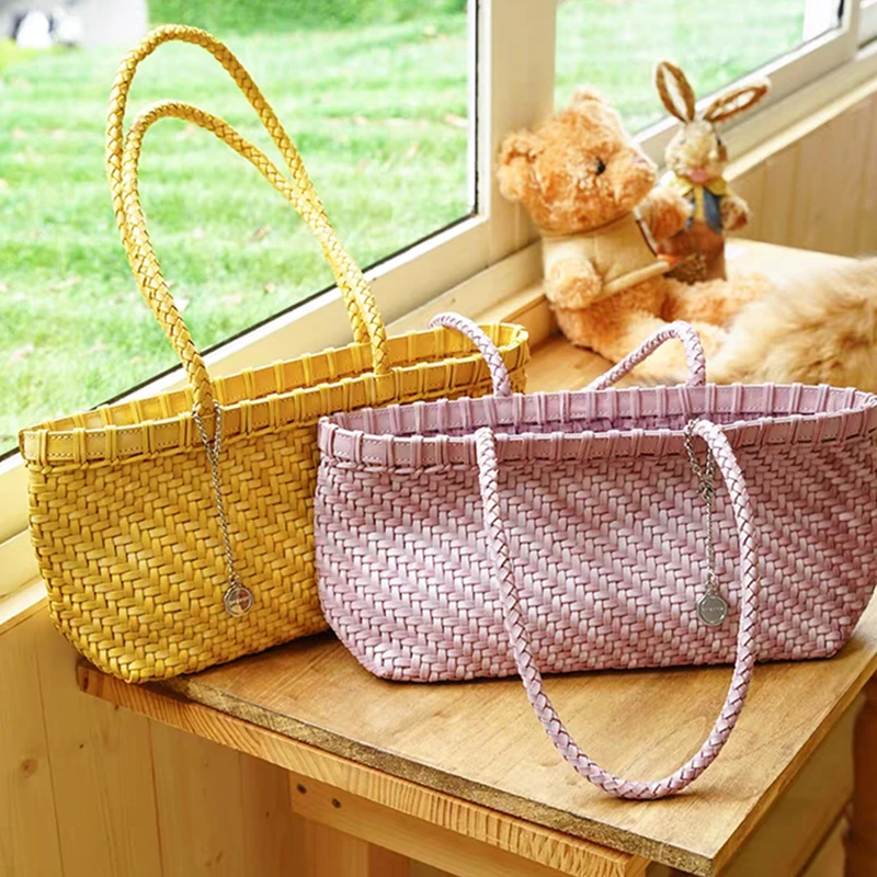 Versatile Woven Basket Bag, Fashionable Women's Shoulder Bag, Pu Leather Woven Pattern Embossed Multifunctional Underarm Handbag
Versatile Woven Basket Bag, Fashionable Women's Shoulder Bag, Pu Leather Woven Pattern Embossed Multifunctional Underarm Handbag