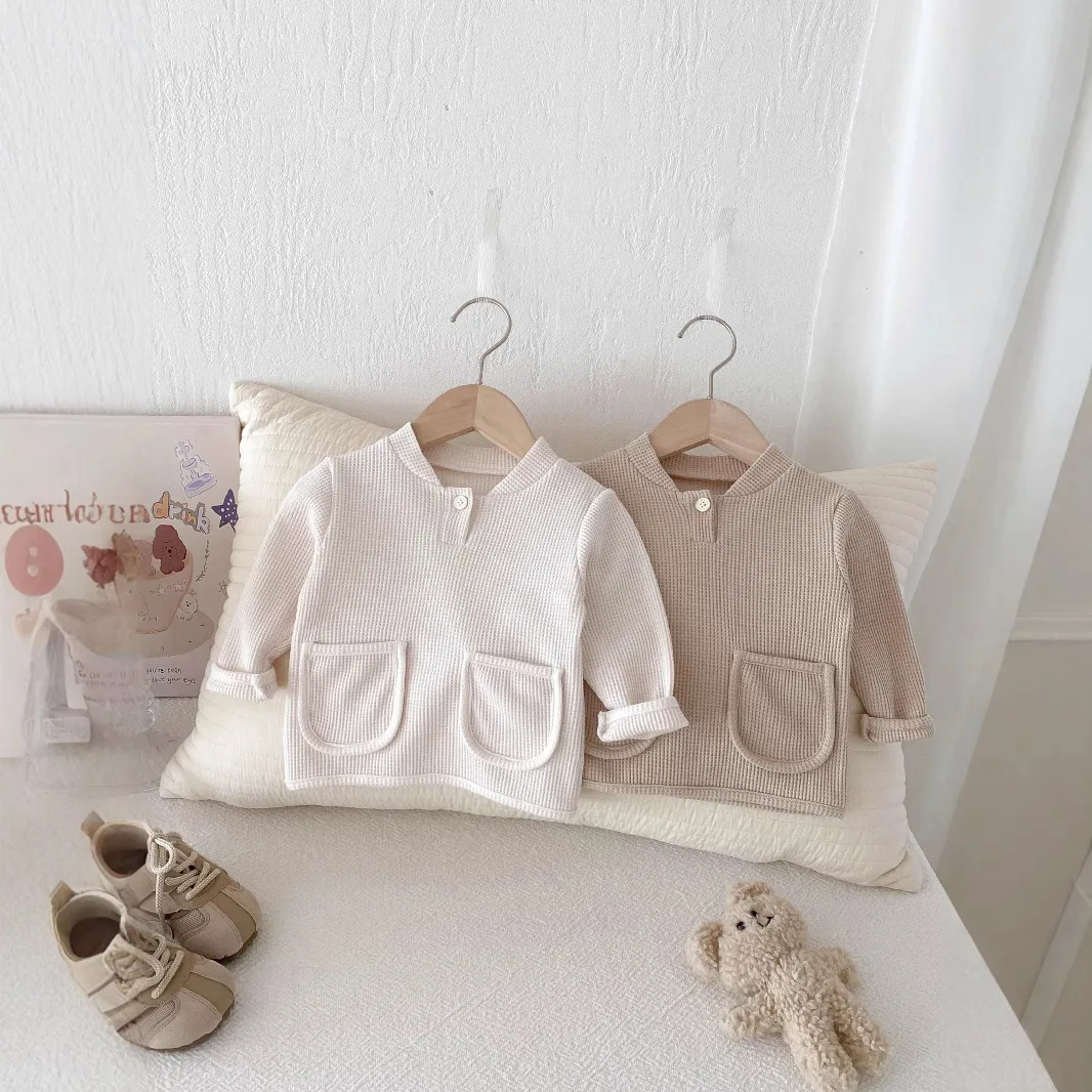 INS Korean Same Style Children's Clothing 2025 Spring Style Simple Long Sleeved Shirt for Boys and Girls Casual Knit Top
INS Korean Same Style Children's Clothing 2025 Spring Style Simple Long Sleeved Shirt for Boys and Girls Casual Knit Top