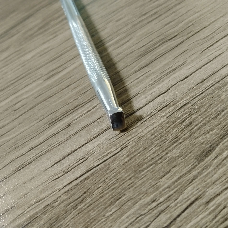 Alloy casting leather processing tools: metal stamping, printing, embossing tools, edge trimming, relief tools LS.B702A
Alloy casting leather processing tools: metal stamping, printing, embossing tools, edge trimming, relief tools LS.B702A