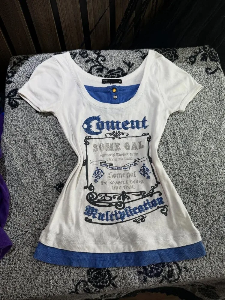 Y2K Vintage White Blue Patchwork Two-piece Style Short-sleeve T-shirt Printed Summer Fitted Top Harajuku Women Clothing Kawaii
Y2K Vintage White Blue Patchwork Two-piece Style Short-sleeve T-shirt Printed Summer Fitted Top Harajuku Women Clothing Kawaii