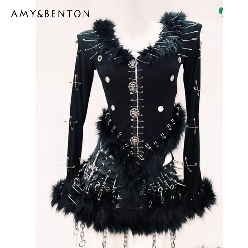 Gothic Dark Series Pin Decoration Women's Long Sleeve Top Original Design Punk Hot Girl Furry Splicing Rivet Skirt Set Ladies
Gothic Dark Series Pin Decoration Women's Long Sleeve Top Original Design Punk Hot Girl Furry Splicing Rivet Skirt Set Ladies