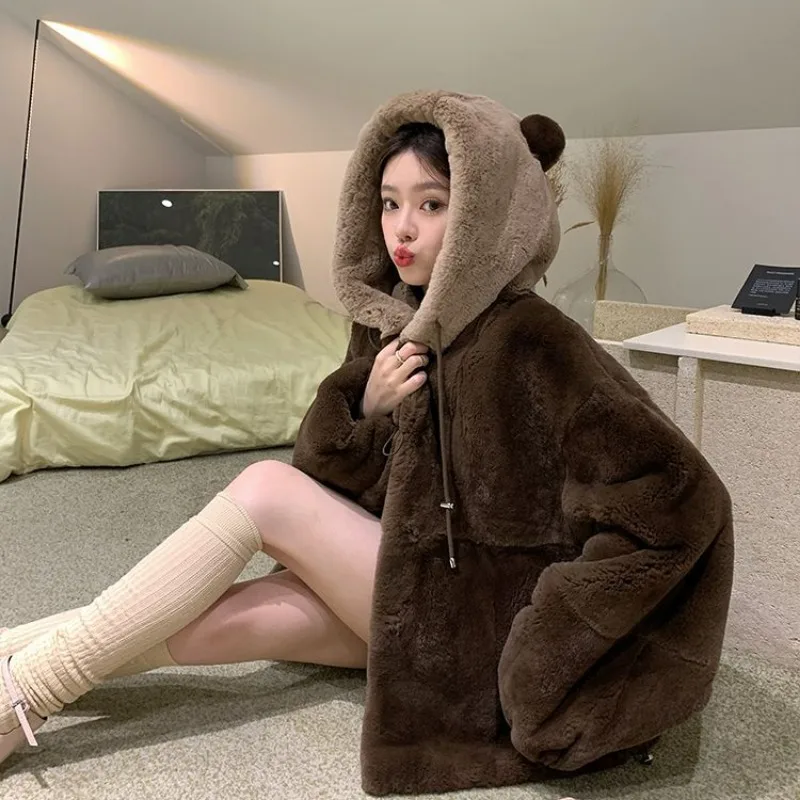 2023 New Fall Winter Cute Rex Rabbit Plush Fur Hooded Thickened Fur Coat Fashion Casual Comfortable Loose Women's Short Jacket
2023 New Fall Winter Cute Rex Rabbit Plush Fur Hooded Thickened Fur Coat Fashion Casual Comfortable Loose Women's Short Jacket