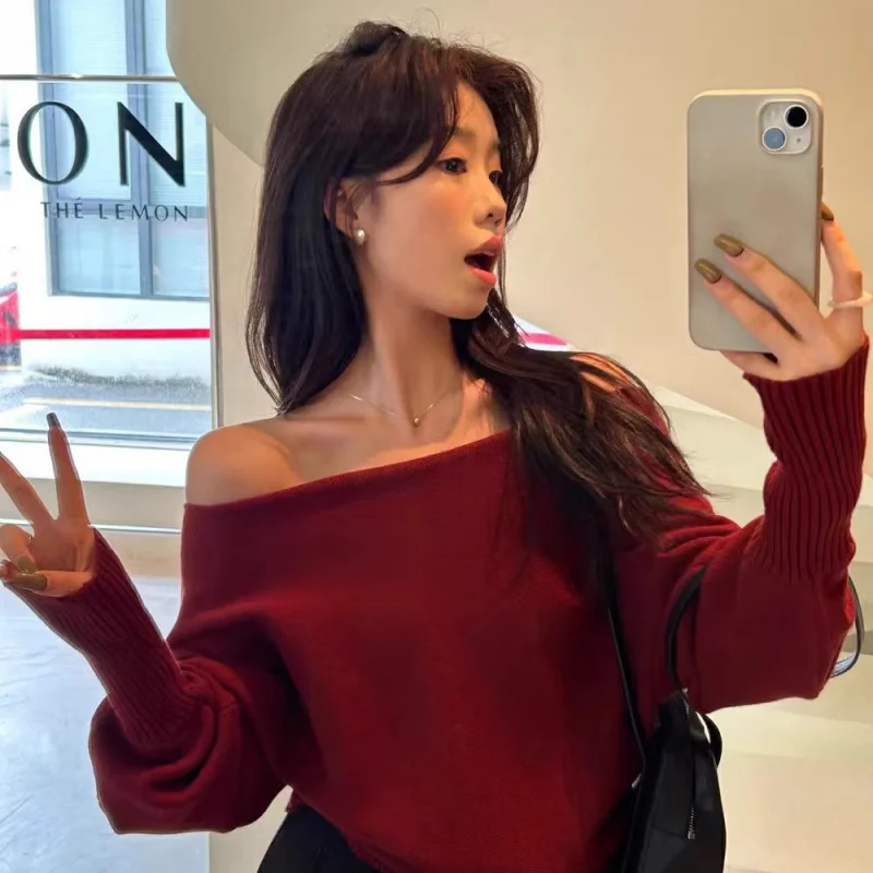 Gentle Off-Shoulder Lantern Sleeve Knitted Sweater Autumn Winter Elegant Single Wear Loose Slanted Shoulder Top Three-Way Wear
Gentle Off-Shoulder Lantern Sleeve Knitted Sweater Autumn Winter Elegant Single Wear Loose Slanted Shoulder Top Three-Way Wear