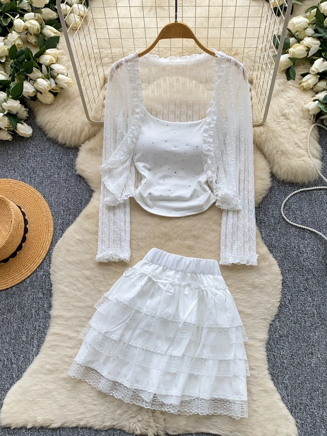 Sweet Lace Open Cardigan Strap Cake Skirt Two-Piece Set Women's Slimming Style Set Autumn Season Age-Defying Fashionable
Sweet Lace Open Cardigan Strap Cake Skirt Two-Piece Set Women's Slimming Style Set Autumn Season Age-Defying Fashionable