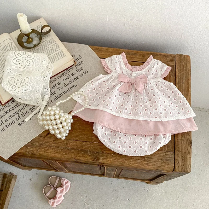 New Summer Outfit for Baby Girls: Hollowed-out Double-layer Top and Pants Set, Sweet Pure Cotton Two-piece Set for Baby Girls
New Summer Outfit for Baby Girls: Hollowed-out Double-layer Top and Pants Set, Sweet Pure Cotton Two-piece Set for Baby Girls