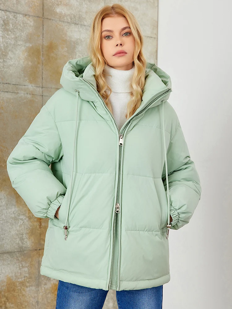 PINK CHIC 2025 New Winter Coat Women Down Jackets High Quality Dark Warm Lace up Hooded short version Parka Female 8271
PINK CHIC 2025 New Winter Coat Women Down Jackets High Quality Dark Warm Lace up Hooded short version Parka Female 8271