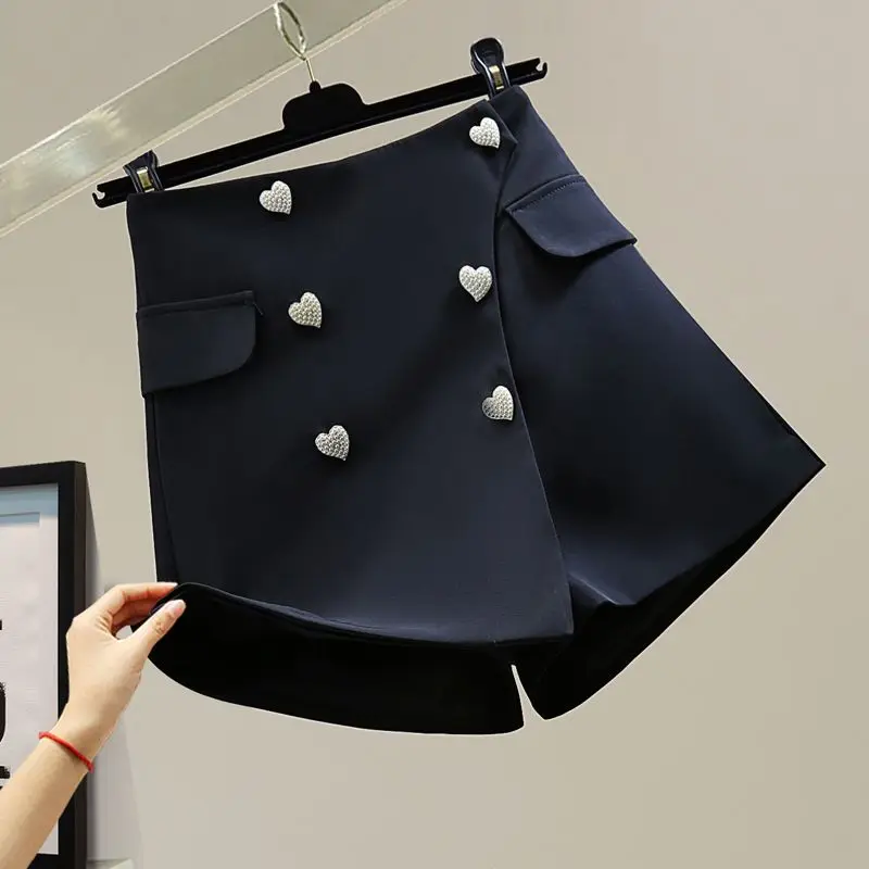 2025 Spring Summer New Simplicity Elegant Buttons Diamonds Shorts Ladies Korean High Waist Casual Wide Leg Pants Women Clothes
2025 Spring Summer New Simplicity Elegant Buttons Diamonds Shorts Ladies Korean High Waist Casual Wide Leg Pants Women Clothes