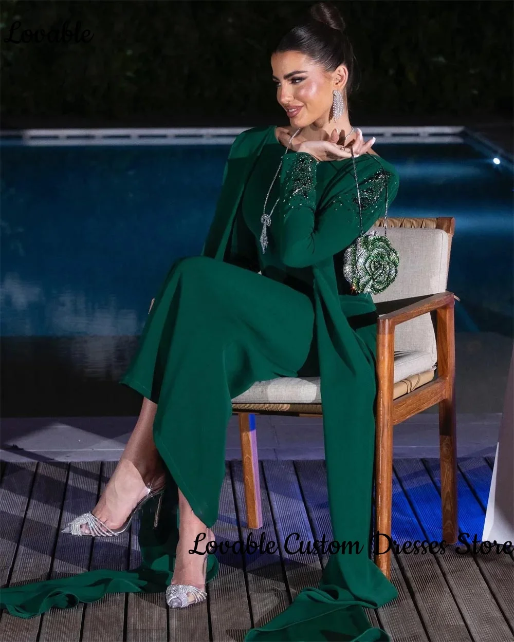 Customized Evening Dress Sexy Green Beading Backless Pearls Long Sleeves Formal Occasion Floor-Length Luxury Evening Party Gowns
Customized Evening Dress Sexy Green Beading Backless Pearls Long Sleeves Formal Occasion Floor-Length Luxury Evening Party Gowns