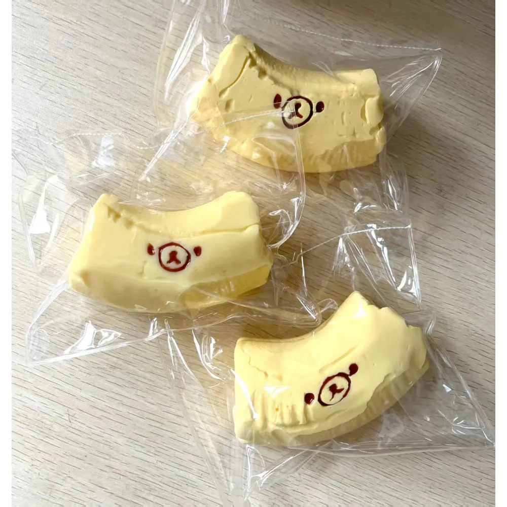 :1Pc handmade Squishy with BUTTER texture-Banana bear shaped to relieve stress- Food grade silicone
:1Pc handmade Squishy with BUTTER texture-Banana bear shaped to relieve stress- Food grade silicone