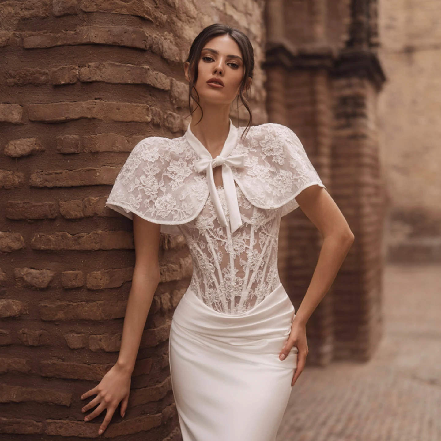 Elegant Floral Lace Wedding Cape Bow Collar Short Bridal Shawl Bolero Cover Up Romantic Wedding Accessories
Elegant Floral Lace Wedding Cape Bow Collar Short Bridal Shawl Bolero Cover Up Romantic Wedding Accessories