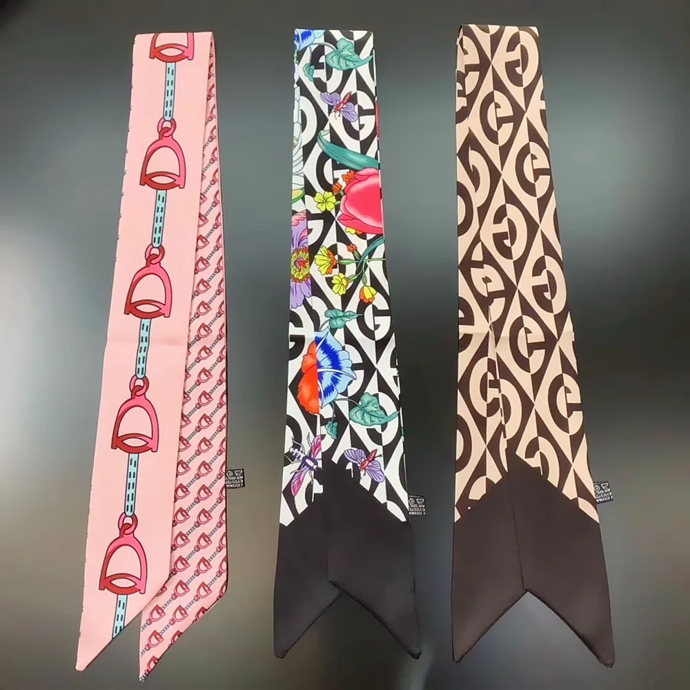 Korean Style Floral Print Silk Scarf Handbag Handle Wrap for Women Diagonal Patterned Scarf Fashionable Accessory for All Ages
Korean Style Floral Print Silk Scarf Handbag Handle Wrap for Women Diagonal Patterned Scarf Fashionable Accessory for All Ages