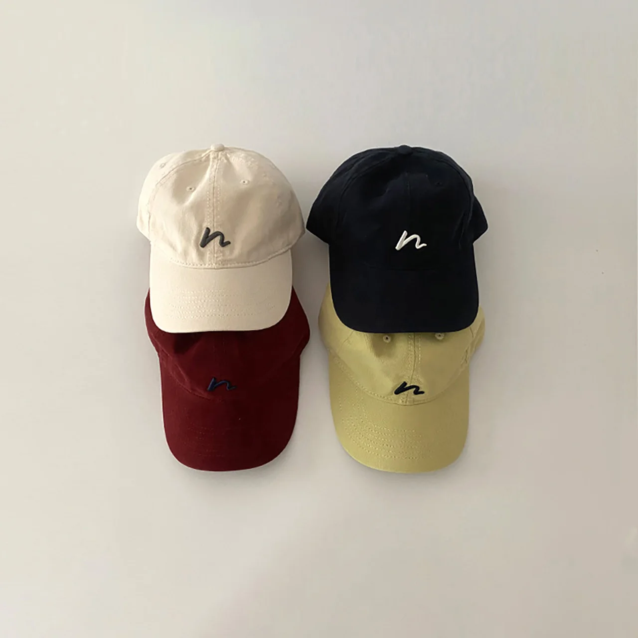 Летняя детская бейсбольная кепка с вышитыми буквами Snapback для детей, однотонные мягкие хлопковые шапки с солнцезащитным козырьком для мальчиков и девочек
Летняя детская бейсбольная кепка с вышитыми буквами Snapback для детей, однотонные мягкие хлопковые шапки с солнцезащитным козырьком для мальчиков и девочек